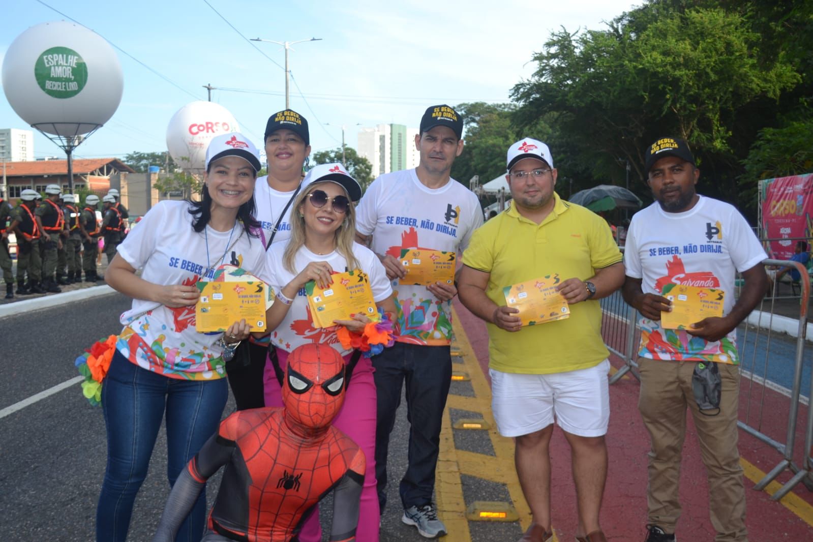 Corso Detran Realizou A Es Educativas No Maior Pr Carnaval Do Mundo