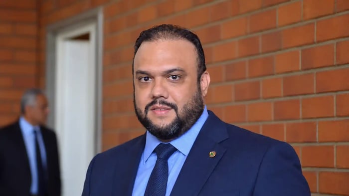 Ziza Carvalho atribui papel fundamental a Rafael Fonteles na vitória de Lula e projeta participação no governo
