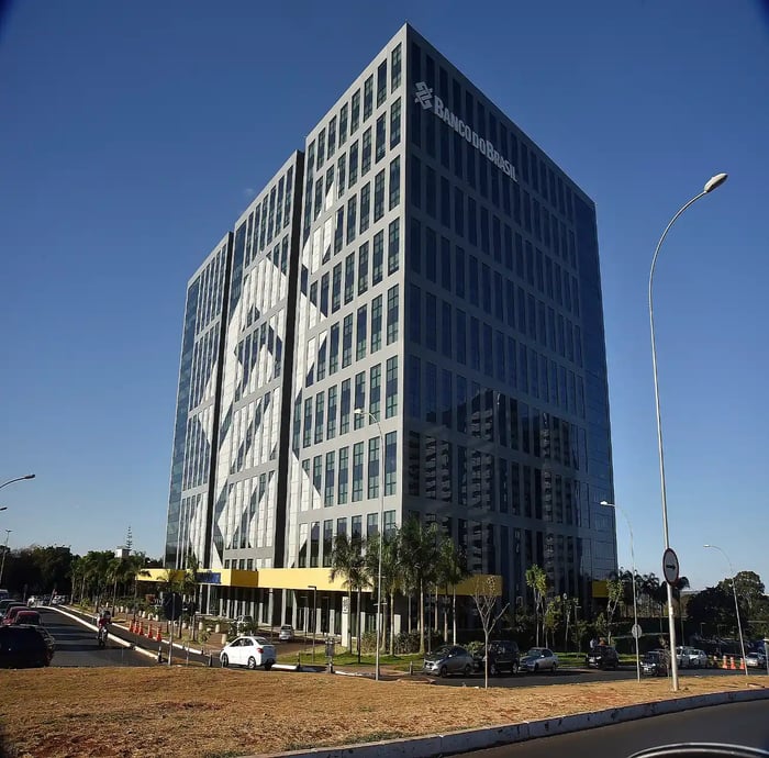 Petrobras e Banco do Brasil recuam após resultado eleitoral