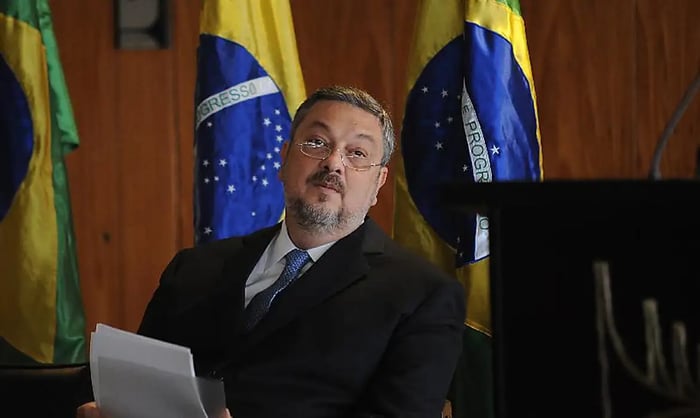 Palocci é consultado sobre futuro ministro da Fazenda de Lula