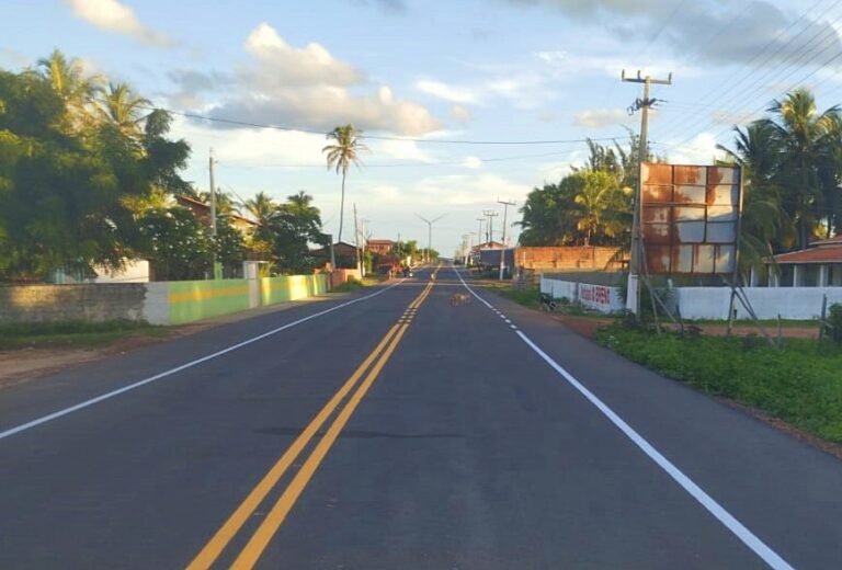 DER conclui pavimentação asfáltica da PI-116 que dá acesso à Praia Pedra do Sal