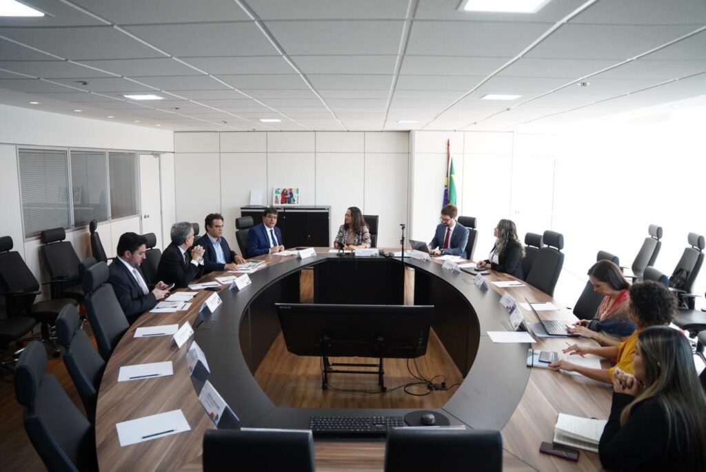 Governador discute transformação digital do Piauí com o Ministério de Gestão e Inovação