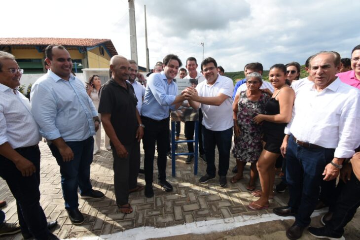 Rafael inaugura obras e anuncia investimentos em São Miguel do Tapuio