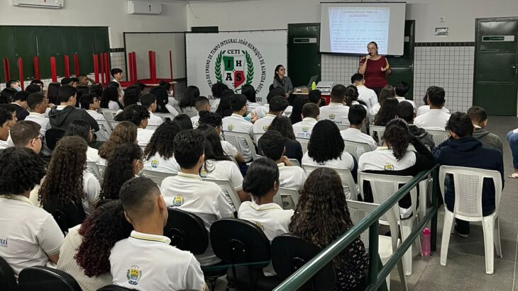 Ceti João Henrique de Almeida promove dia de conscientização sobre o bullying