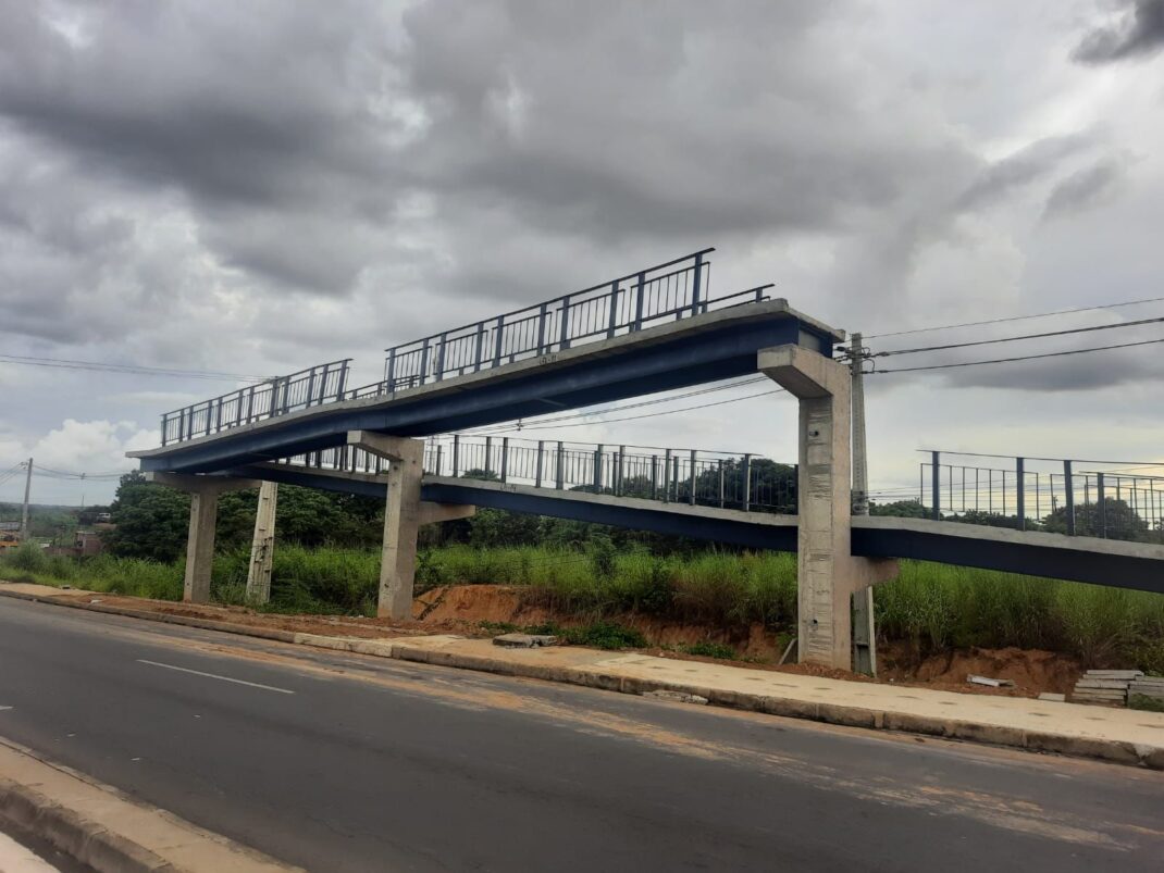 DER constrói mais uma passarela na BR-316, zona Sul de Teresina