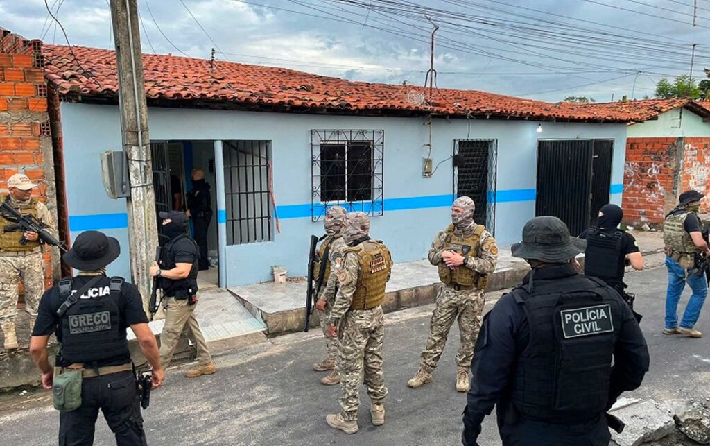 A Vila Mocambinho, em Teresina, foi palco de uma grande operação policial após uma série de ataques e confrontos na região