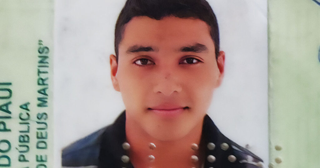 Ricardo Eric de Sousa Silva, de 25 anos, faleceu por afogamento na tarde de domingo (21),