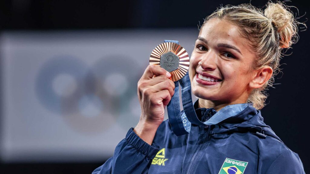 Larissa Pimenta conquistou medalha de bronze