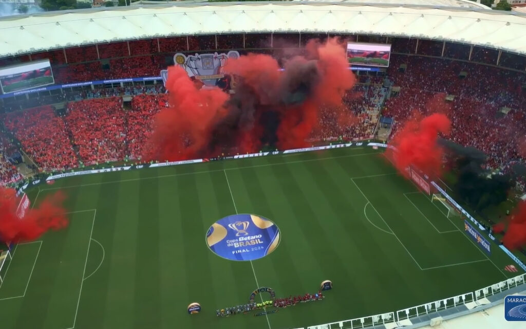 Flamengo vence Atlético mineiro no Maracanã