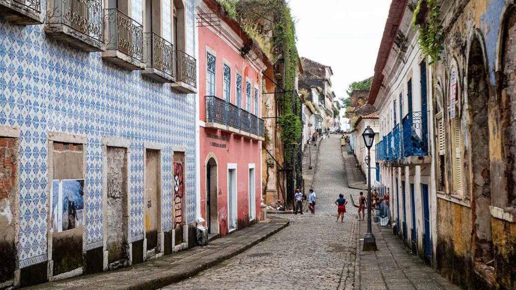 Residência típica no em São Luís, Maranhão, representando casas próprias rurais