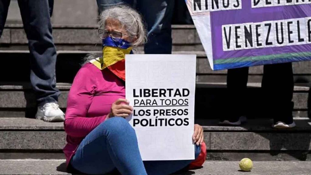 Venezuela liberta 381 detidos em protestos pós-eleitorais