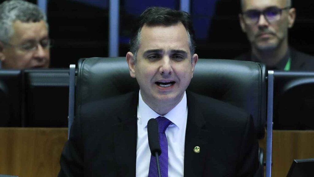 Senador Rodrigo Pacheco.