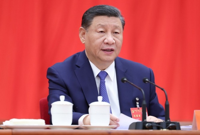 Presidente Xi Jinping em reunião.