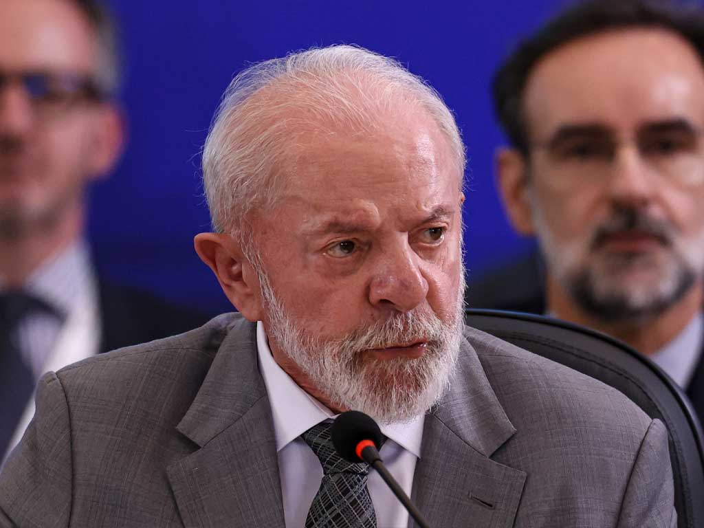 Desaprovação do presidente Lula dispara em até 60%.