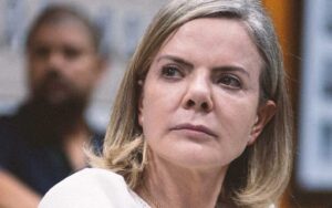 Gleisi Hoffmann assume articulação política de Lula com histórico de críticas ao Congresso