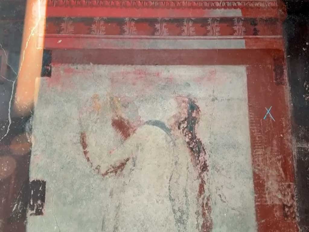 Cena de um fresco romano com figura femininas caçadoras, um dos elementos inéditos encontrados na nova escavação