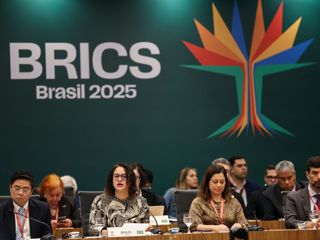 Coletânea do Ipea sobre iniciativas do Brics desde 2009.