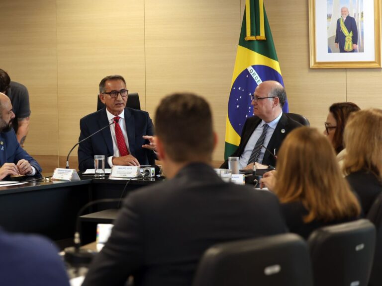 "Inscrições CNU julho 2023 para 3.642 vagas disponíveis"