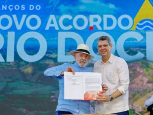 ** Lula anuncia reparação após tragédia da barragem de Mariana.