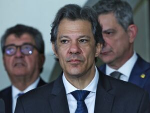** Residência oficial do Senado brasileira, unindo política e vida familiar.