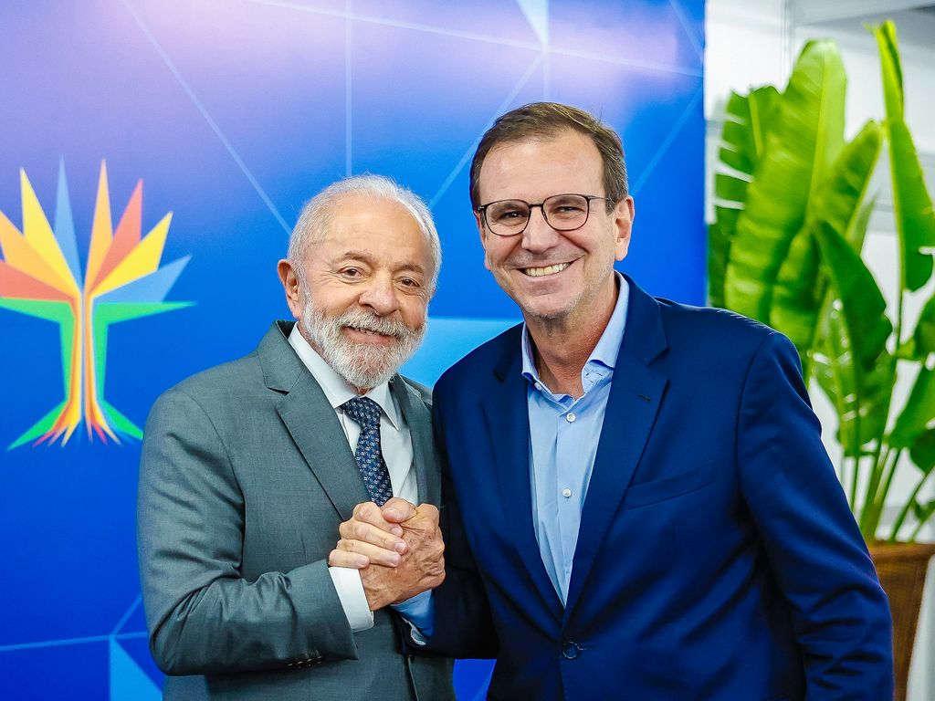** Eduardo Paes elogia Ratinho Júnior em evento no Rio.