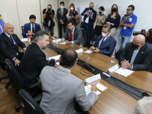 Fábio Wajngarten se defende em investigação sobre golpe.