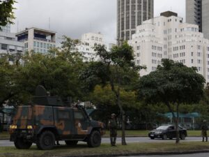 "Queda da confiança nas forças de segurança no Brasil"