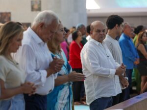 Governador Ibaneis cancela reunião de governadores sobre tarifas dos EUA.