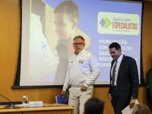** Ministro da AGU, Jorge Messias, defende soberania nacional contra sanções dos EUA.