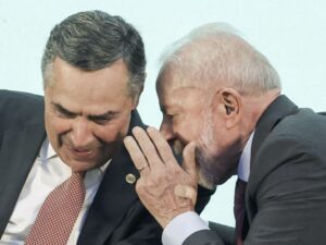 ** Lula no STF, controle de constitucionalidade e tensão entre poderes.