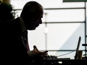 "Deputado Evair de Melo ofende Marina Silva em audiência"