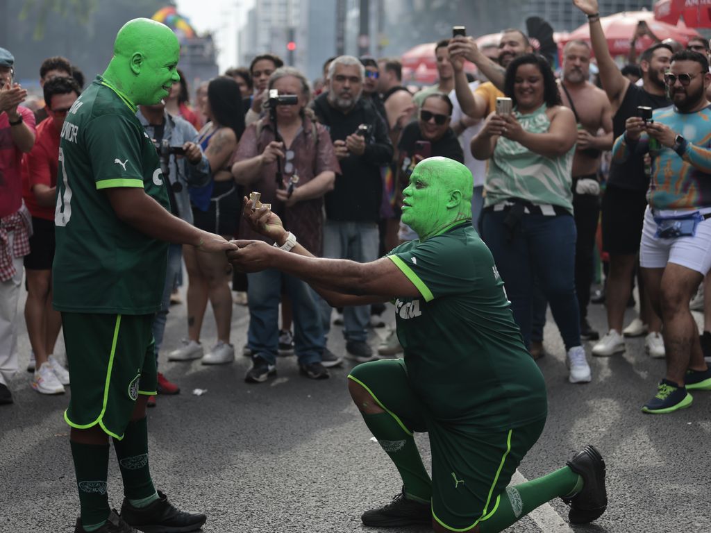 Gráfico mostrando aumento da rejeição a casamento LGBT+ no Brasil.