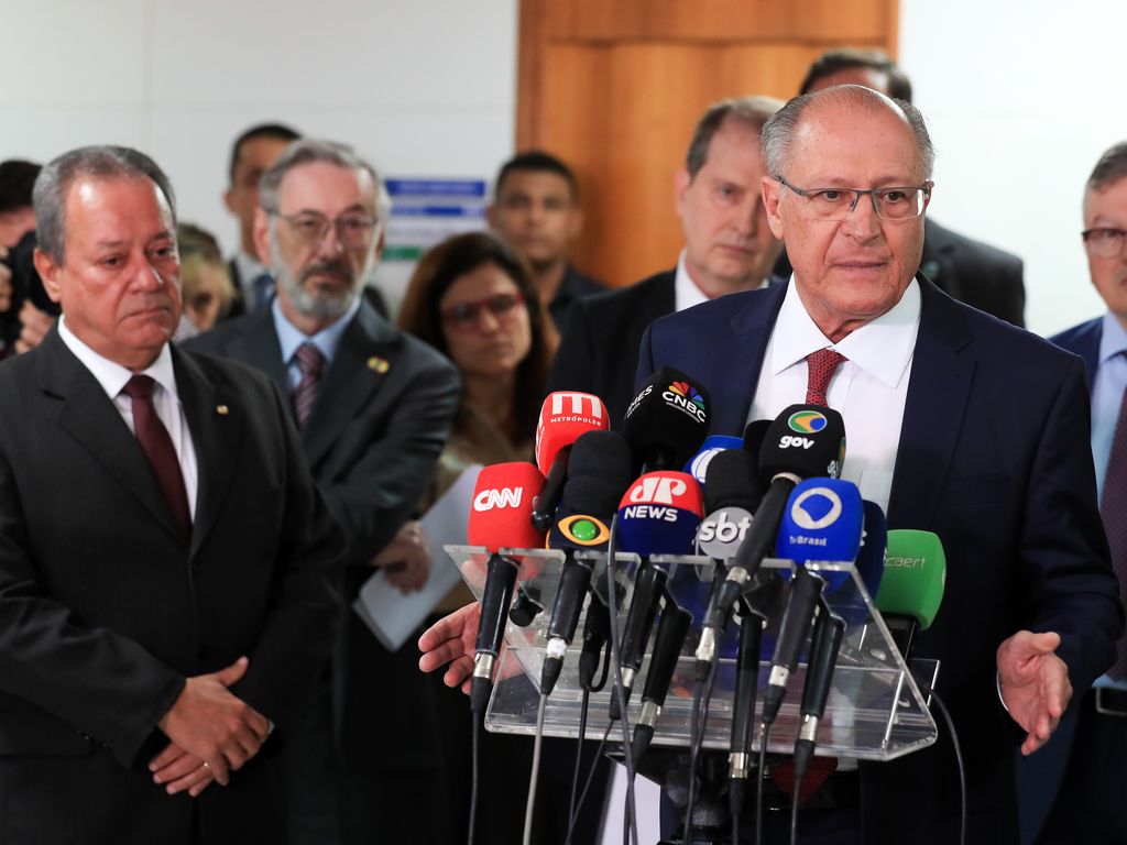 Presidente Lula durante anuncio do veto ao aumento de vagas na Câmara dos Deputados.