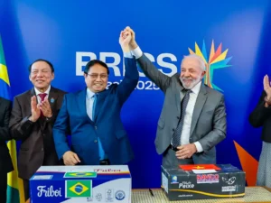 Lula discute polarização entre ricos e pobres no Brasil.