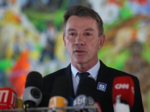 Ministra Isabel Gallotti vota pelo afastamento de governador de Roraima.