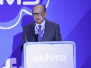 Gilmar Mendes faz piada sobre revogação de visto dos EUA.