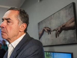 Presidente do STF, Barroso, fala sobre aposentadoria e críticas.