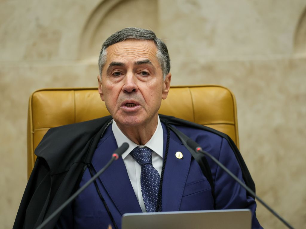 Barroso e Fux em discussão tensa durante sessão do STF.
