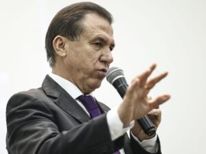 ** Ministro Luiz Marinho e sua atuação apagada no governo.