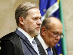 ** Ministro Toffoli vota contra liberdade de Robinho no STF.