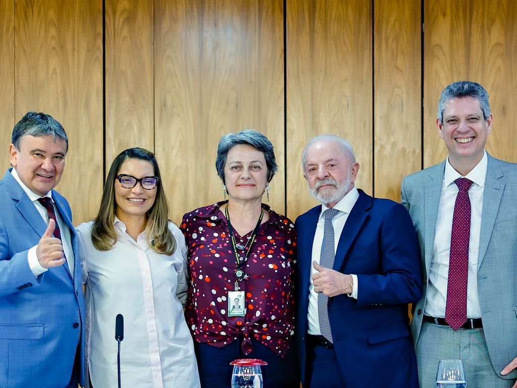 Lula e líderes do PSD discutem alianças políticas para 2026.