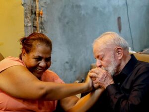 ** Lula discute parcerias comerciais Brasil e EUA, respondendo a Trump.