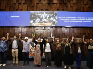 ** Assembleia Legislativa do Rio de Janeiro vota PEC-RJ sobre segurança.