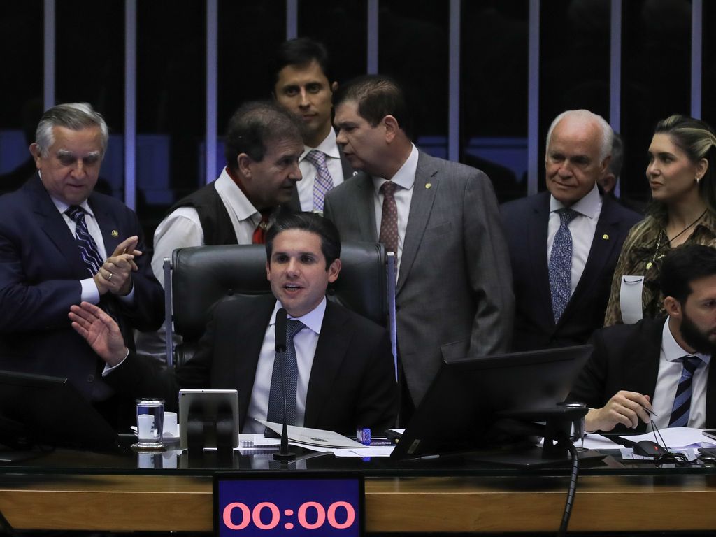 Comissão da Câmara dos Deputados analisa a PEC da segurança pública.
