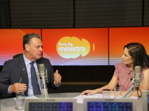 Carlos Melo analisa a desconexão entre Congresso e sociedade.