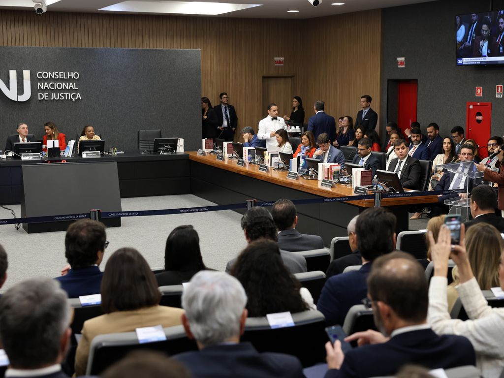 Ministro Luís Roberto Barroso se despede da presidência do STF.