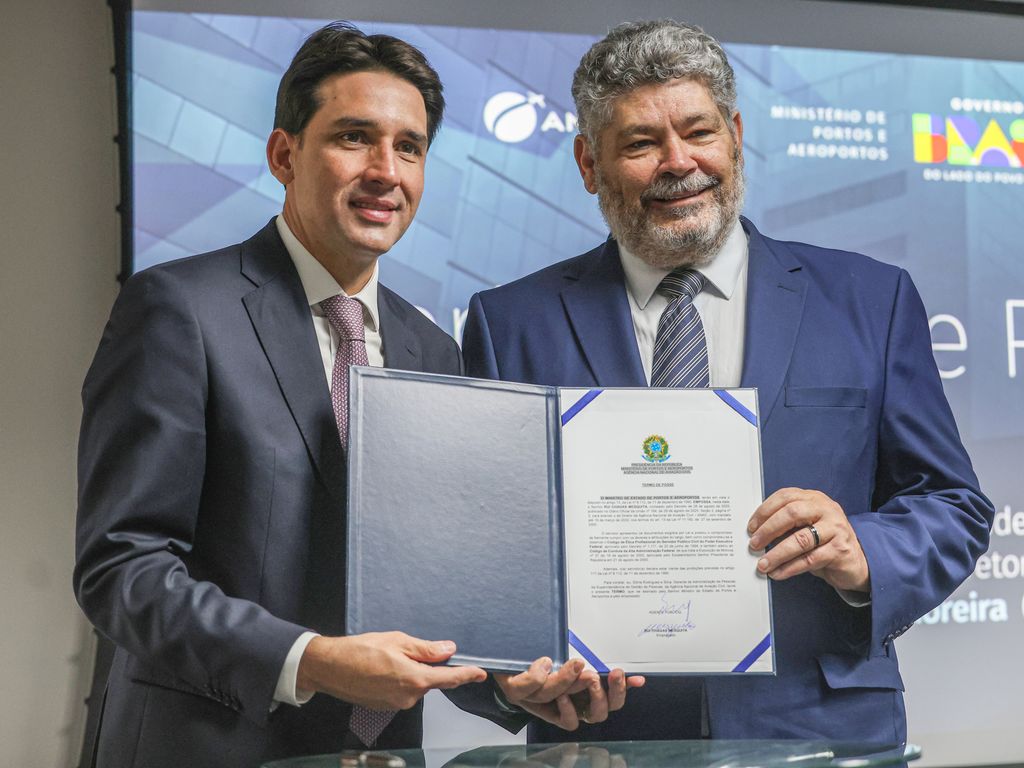 ** Ministro Rui Costa critica projetos de anistia na Câmara.