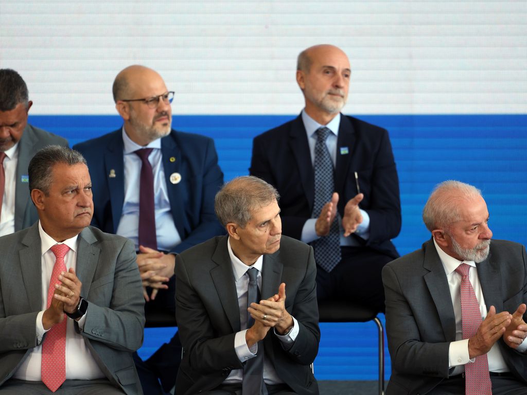 Rui Costa critica manifestações pró-Bolsonaro no Dia da Independência.