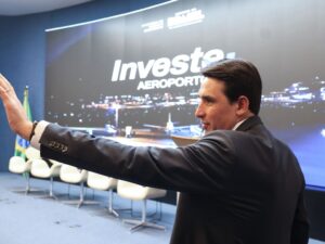 Ministro Silvio Costa Filho discute anistia e reeleição de Lula.