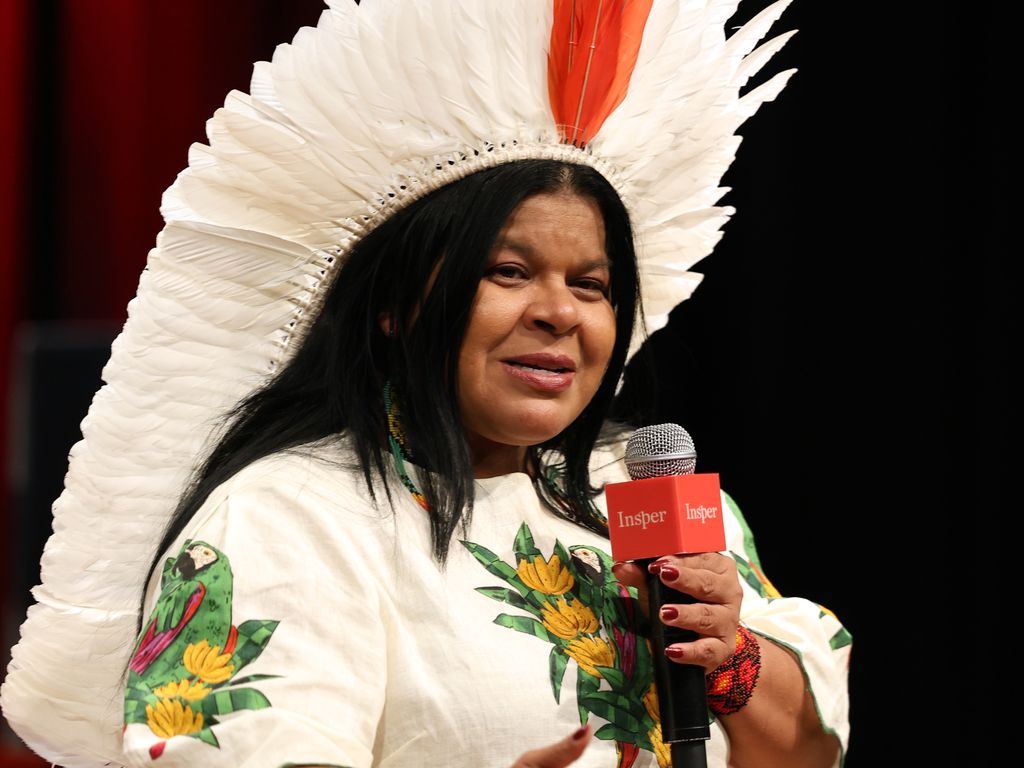 ** Sonia Guajajara em discurso na Semana do Clima em Nova York.